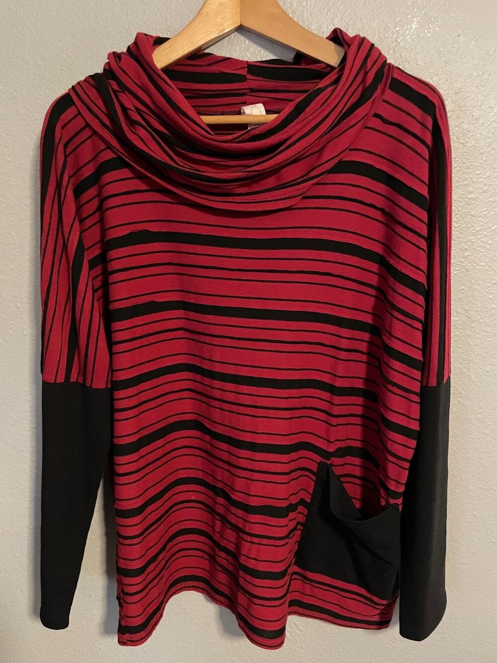 Chalet et Ceci Womens Tunic Medium Red Black Striped Cowl Neck Lagenlook READ